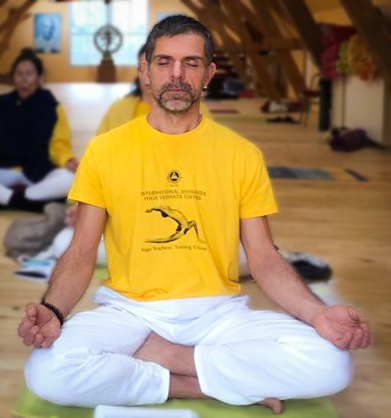 Guillaume Carbou – Professeur yoga (hatha, Vinyasa, Yin)